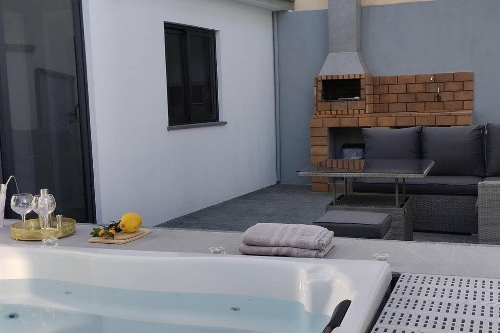 Sunset Avenue For Couple W/ Jacuzzi Spa Hot Water 폴 두 마르 외부 사진